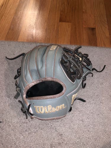 Infield 11.5" A2000 1786 Baseball Glove
