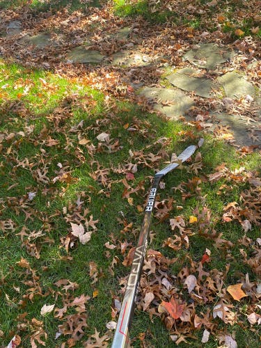 Intermediate Right Handed P28 Pro Stock Vapor Hyperlite Hockey Stick