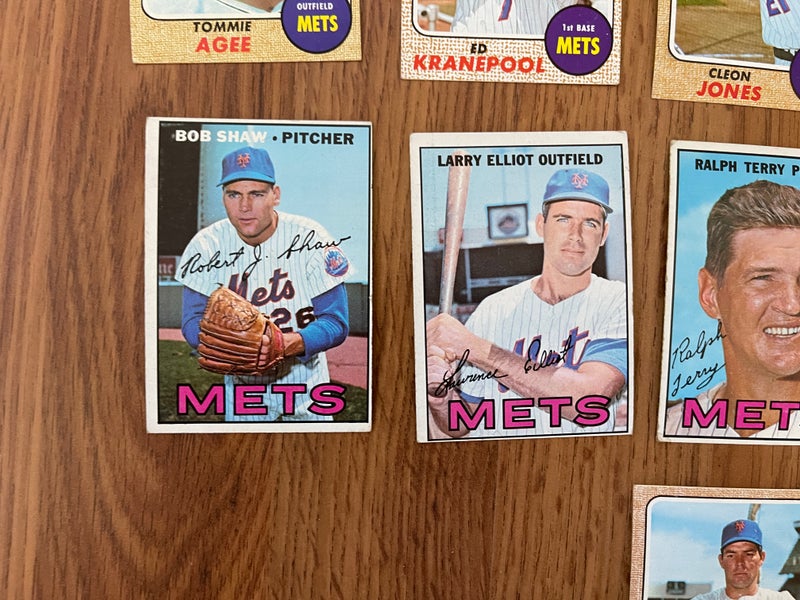  NICE CARD LOT - VINTAGE with 1960s BASEBALL CARDS