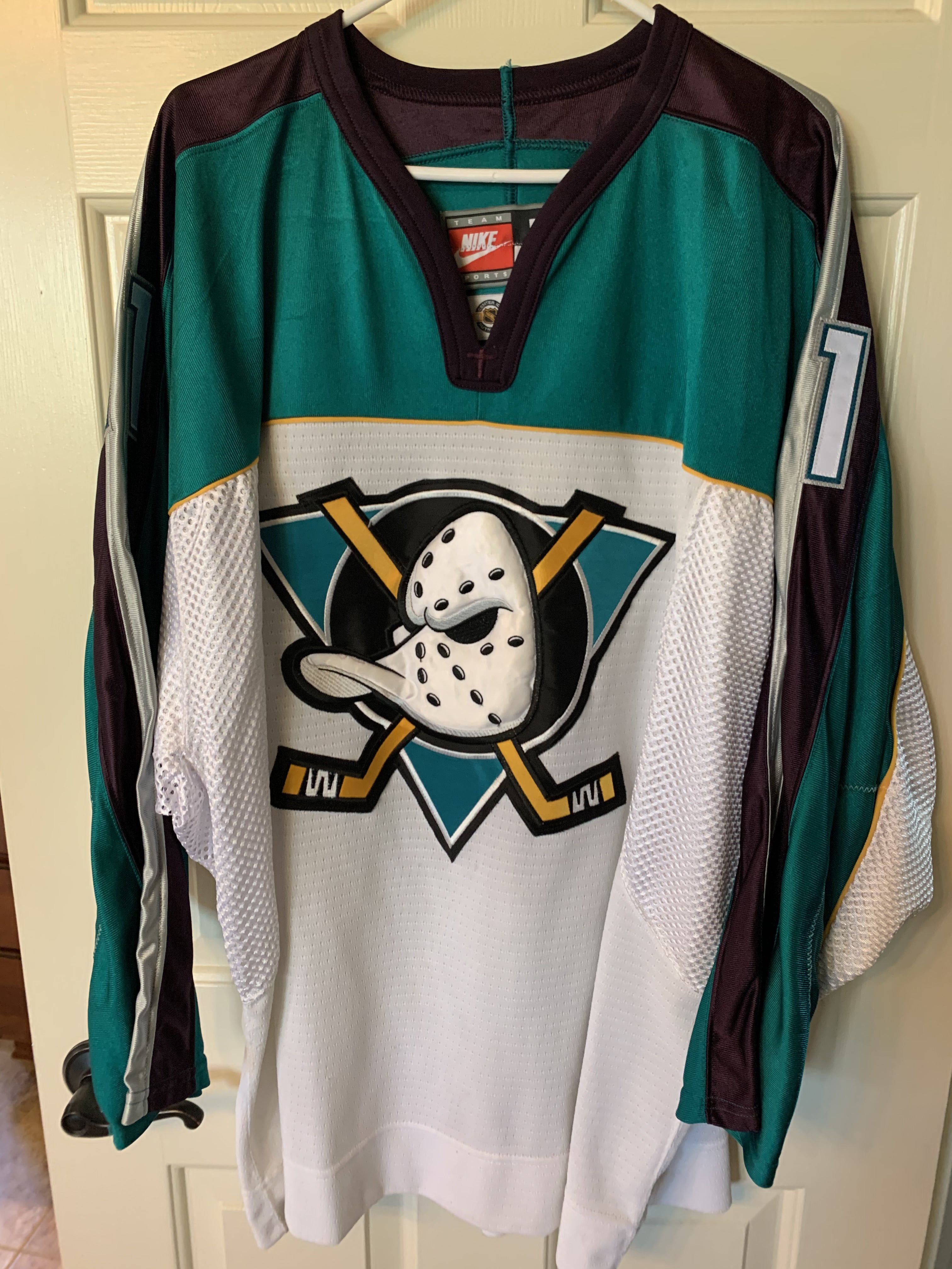 Anaheim Ducks Gear, Ducks Jerseys, Mighty Ducks Pro Shop, Mighty