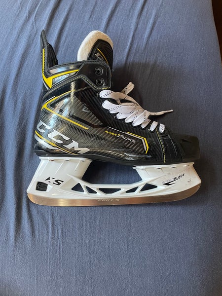 Used CCM Regular Width Size 10 Super Tacks 9370 Hockey Skates