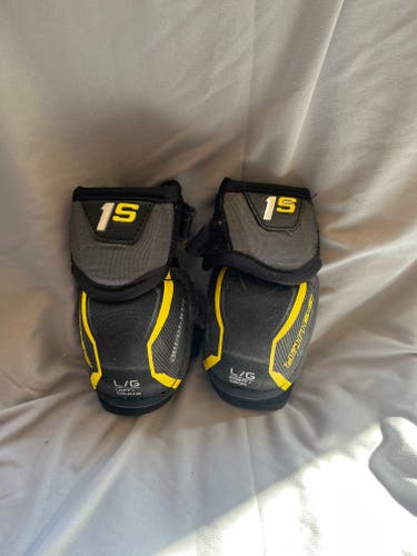 Used Small Bauer Supreme 1S Elbow Pads