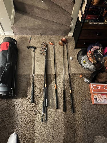 MENS Right Handed Tour Burner Iron Set