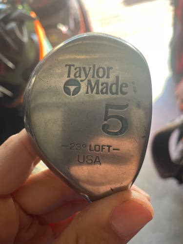 Taylormade golf wood 5.  23 deg in right Handed  Steel shaft  Used