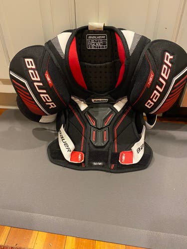 Junior Medium Bauer  NSX Shoulder Pads