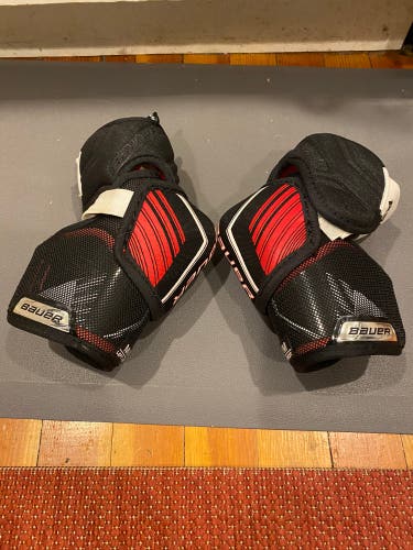 Used Jr Medium Bauer  NSX Elbow Pads