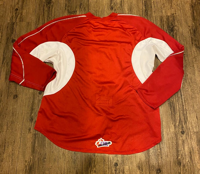 Used WHL CCM Red Practice Jersey - 56