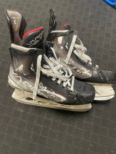 Bauer Vapor Hyperlite Skates (Size 10.5D)