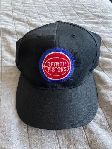 Vintage Detroit Pistons Snapback Hat
