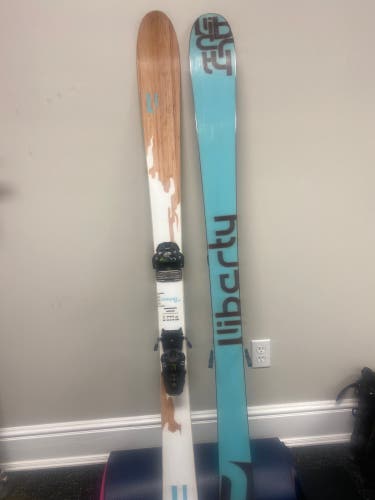 Liberty varient 87 skis