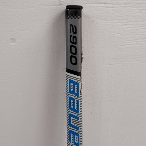 New Junior Bauer Right Handed Nexus N2900 Hockey Stick P88