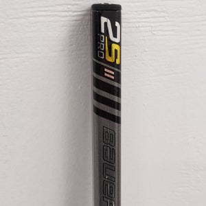 New Junior Bauer Right Handed Supreme 2S Pro Hockey Stick P28