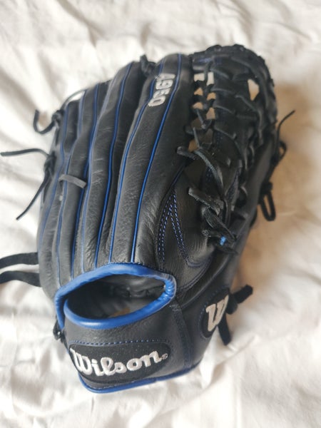 Wilson Right Hand Throw A950 Softball Glove 14"