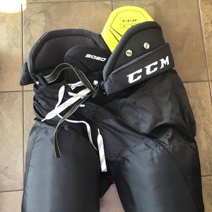 Senior Used Small CCM Tacks 9060 Hockey Pants