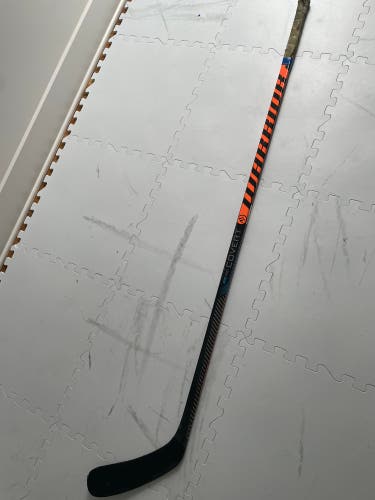Senior Right Handed W03 Covert QR5 Pro Hockey Stick