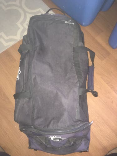 Easton catchers bag
