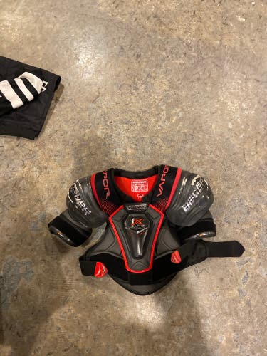 Senior  Bauer Vapor 1X Lite Shoulder Pads