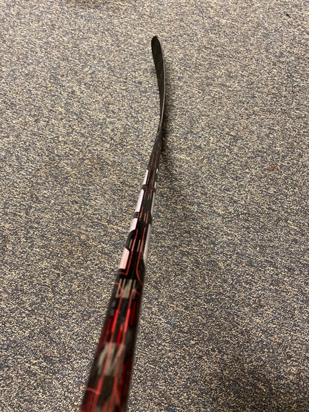 Senior Right Handed P90TM JetSpeed FT5 Pro Hockey Stick