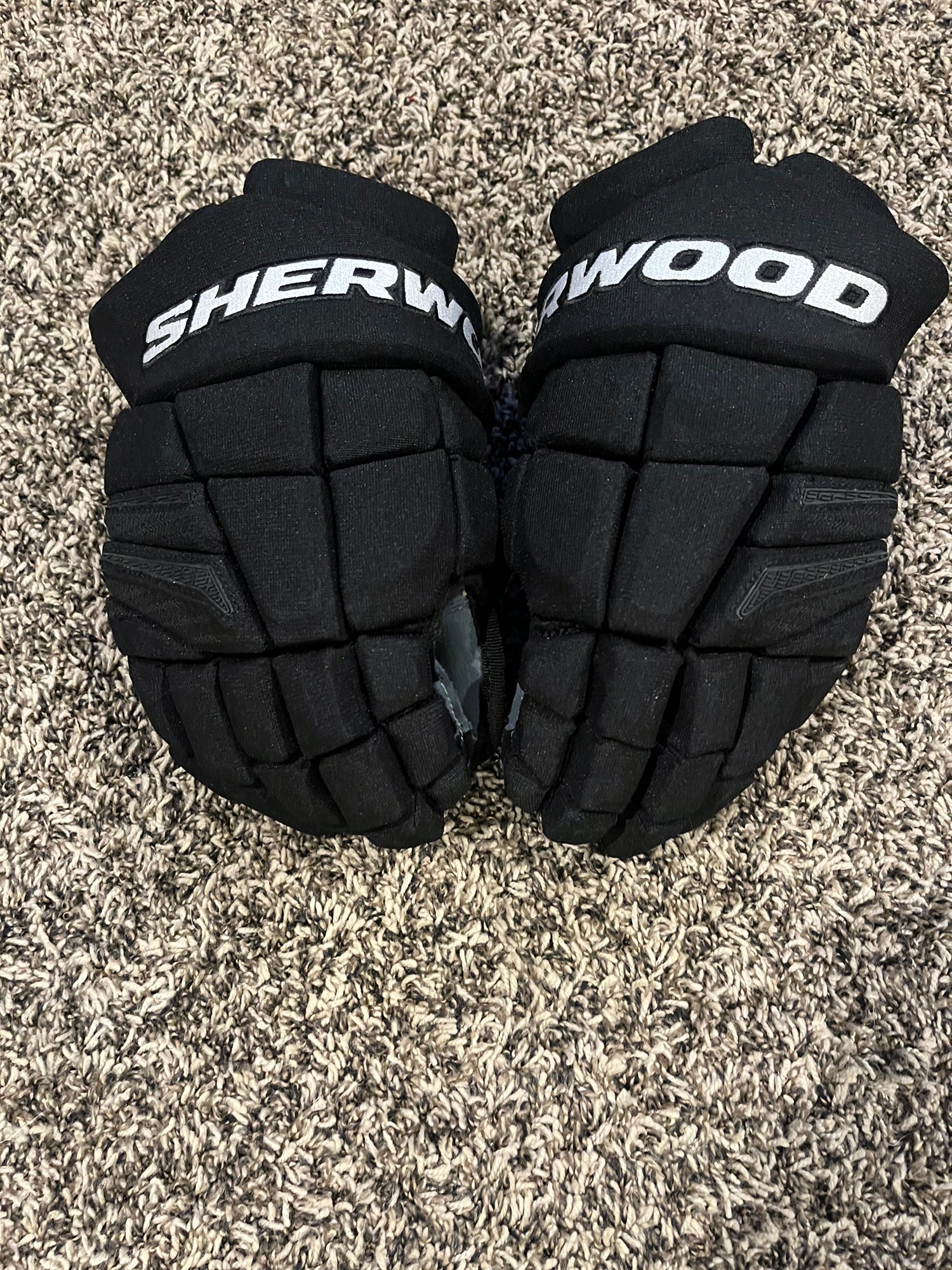 Sher-Wood Rekker Element One Dominik Kahun Edmonton Oilers Pro Stock Gloves  (Multiple Sizes)