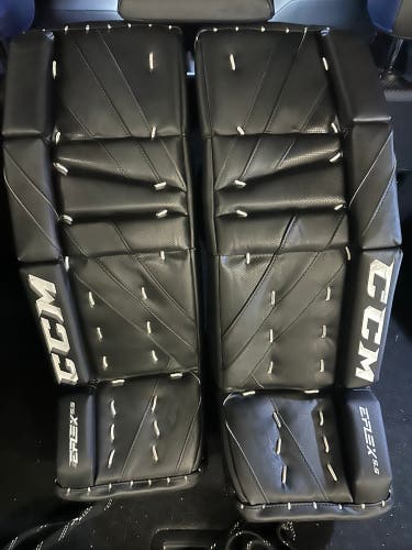 26" CCM EFLEX 5.5 Goalie Leg Pads
