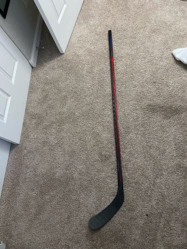 Senior Right Handed P29 Pro Stock Jetspeed FT4 Pro Hockey Stick