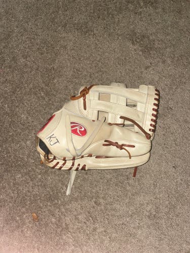 Outfield 12.75" Heart of the Hide Baseball Glove