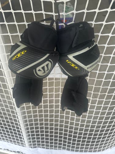 Warrior RX3hockey goalie kne pads- Junior
