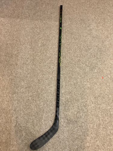 Senior Right Handed P28  Ag5nt Hockey Stick