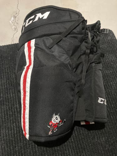 Senior Large CCM Pro Stock hp31 Hockey Pants