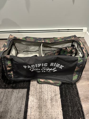 Pacific Rink Camo Hockey Player Bag