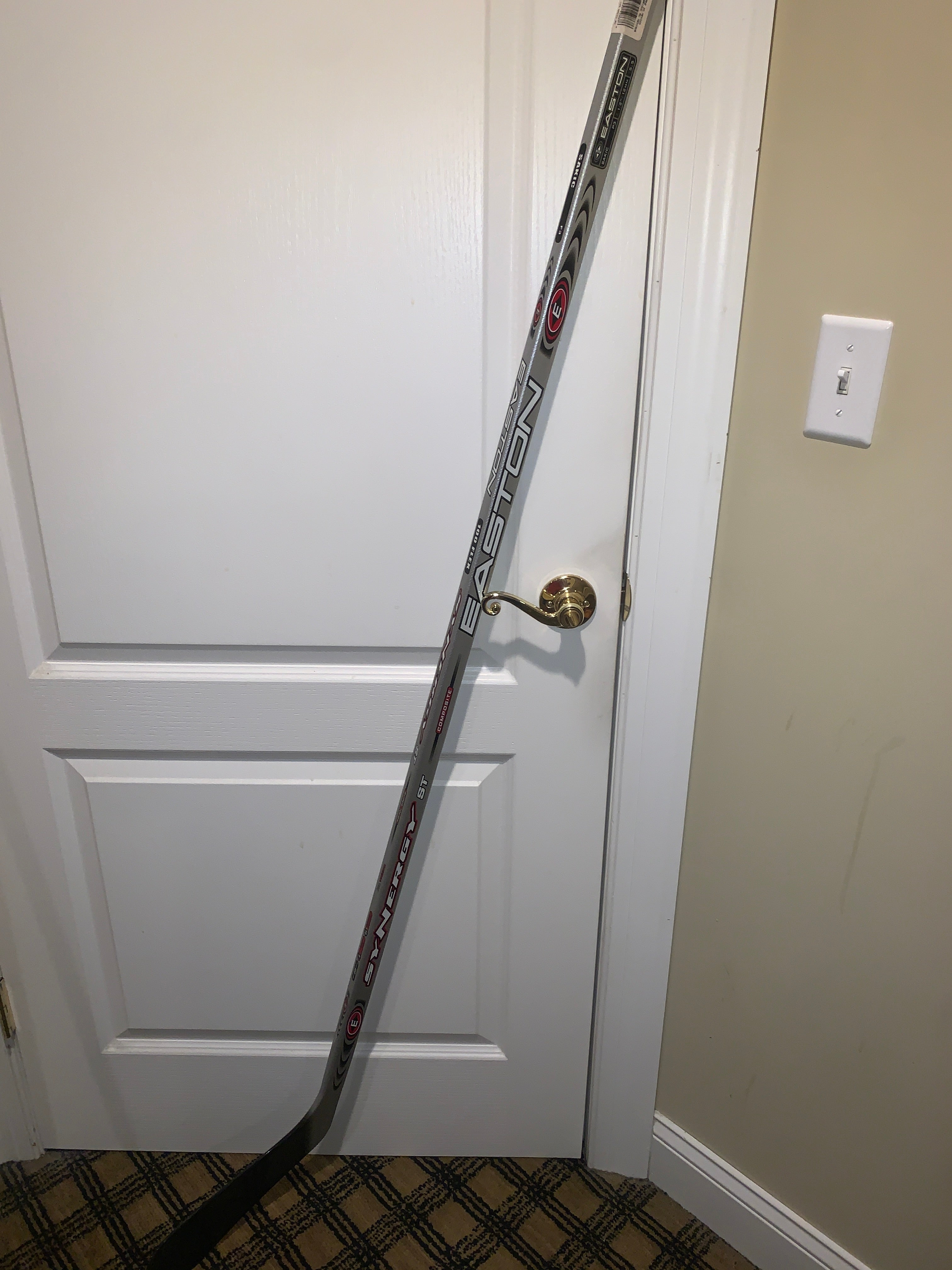 Hockey Stick Cane: Easton Synergy 450 Red/black/white 