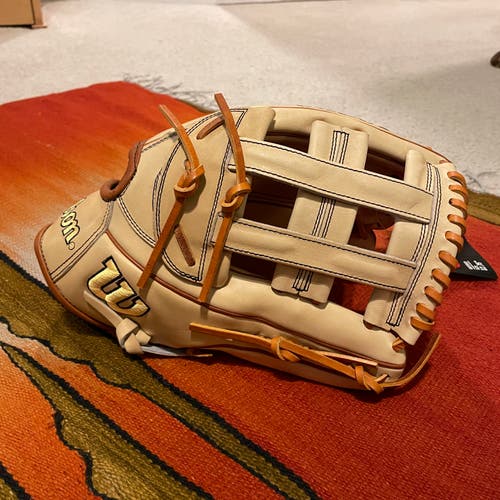 Brand New 2022 Wilson A2000 1799 Baseball Glove 12.75" (WBW1003941275)