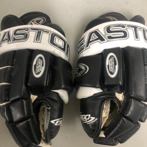 Easton Air 14 1/2” black hockey gloves