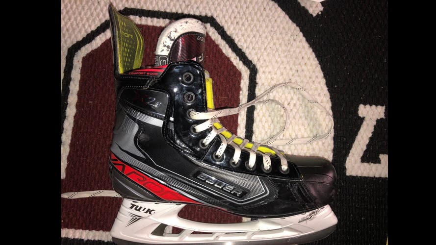 Used Bauer Vapor X2.9 Hockey Skates