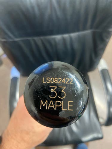 33” Louisville Slugger Maple Wood Bat