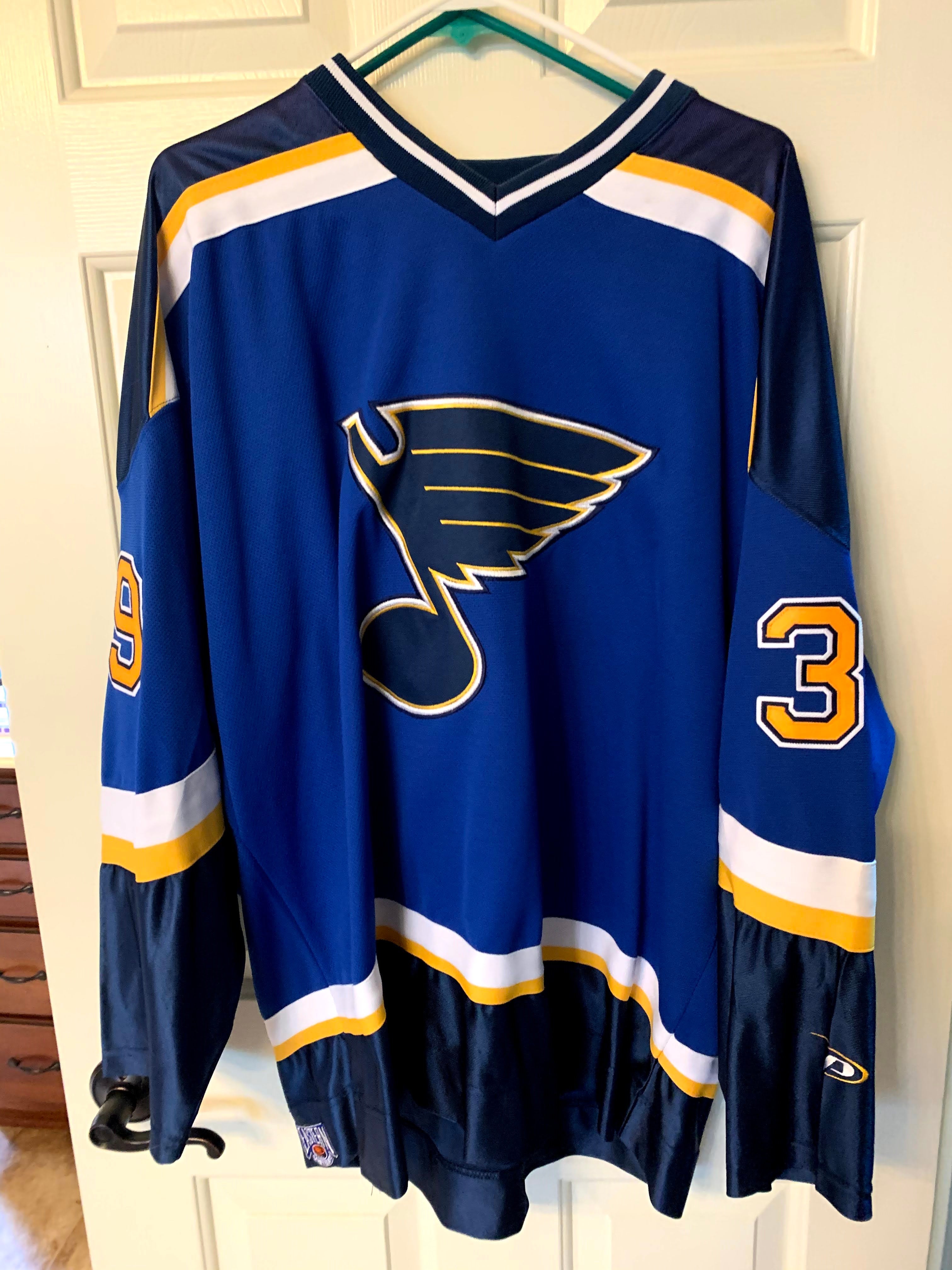 KELLY CHASE St. Louis Blues 1998 CCM Throwback NHL Jersey - Custom  Throwback Jerseys