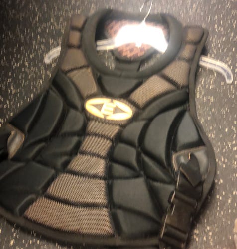 Easton Fastpitch Chest Protector