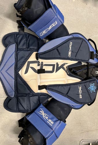 Reebok Used Medium Junior Goalie Chest Protector