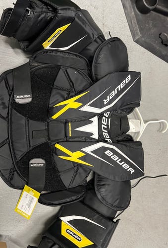 Bauer Used Medium Junior Goalie Chest Protector