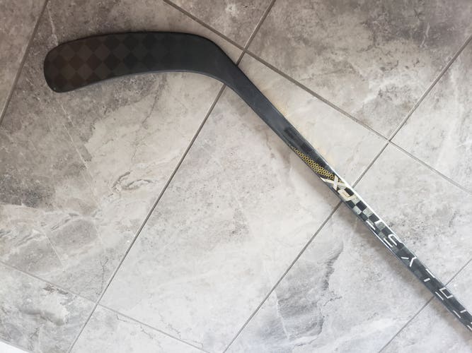 New Senior True Right Handed Catalyst PX Hockey Stick TC2