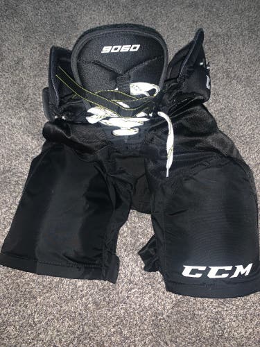 Junior Large CCM Tacks 9060 Hockey Pants