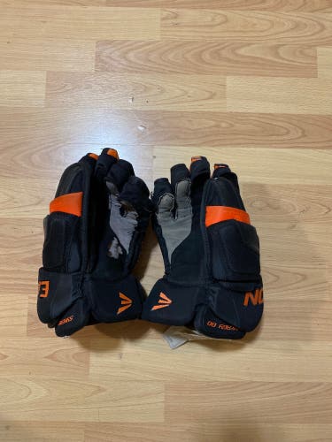 Easton 13"  Synergy 80 Gloves