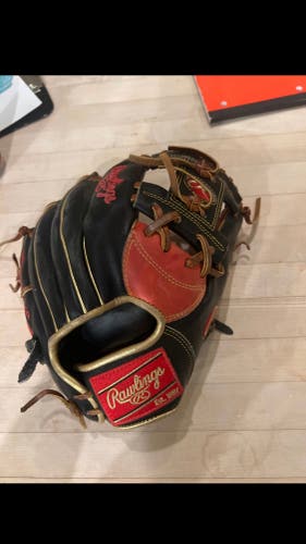 Used Right Hand Throw 11.5" Heart of the Hide Baseball Glove