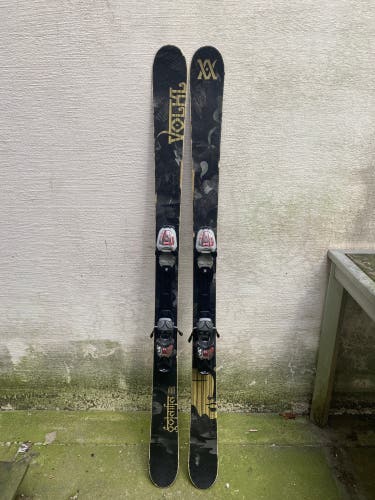 Volkl Gotama Jr 148 cm Twin Tip All Mtn Skis