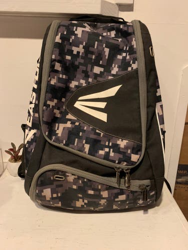 Easton E100x Bat Pack