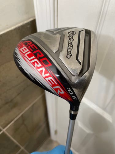 TaylorMade AeroBurner Driver 10.5* Regular Flex Right Handed
