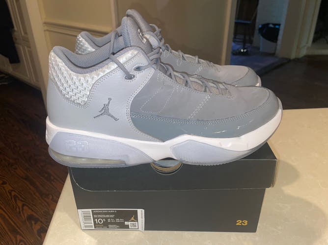 Men's Size Men's 10.5 (W 11.5) Air Jordan AJ Max Aura 3 Shoes