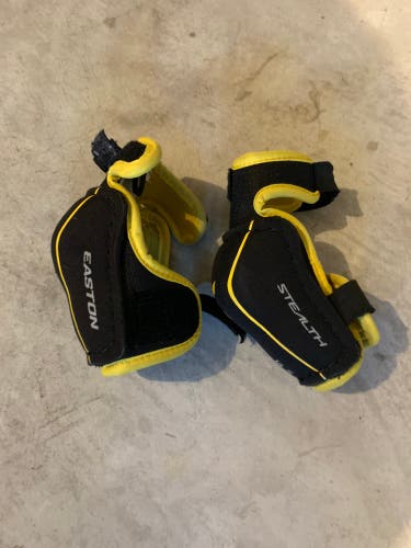 Used Large Easton Elbow Pads
