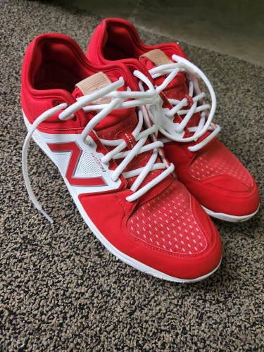 Red Adult Men's Used Size 12.5 (Women's 13.5) Metal New Balance Low Top 3000v4