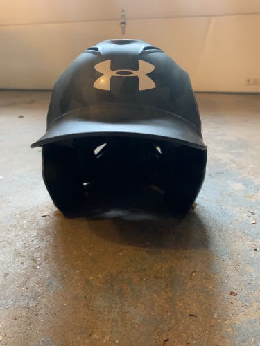 Used 6 1/2 - 7 1/2 Under Armour Youth UABH100 Batting Helmet